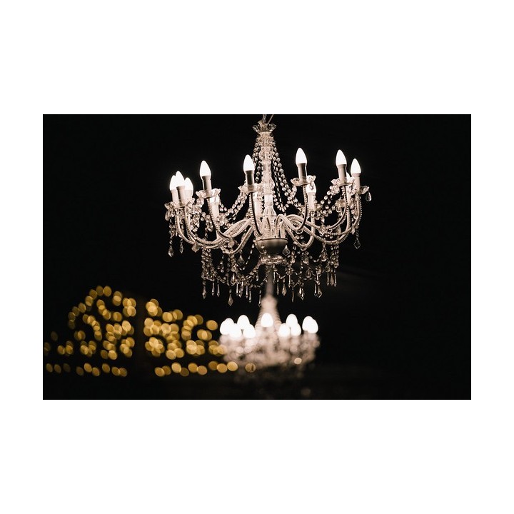 Lampadario Bianco 12 Luci